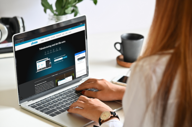Person som börjar chatta med TimeApp-supporten.